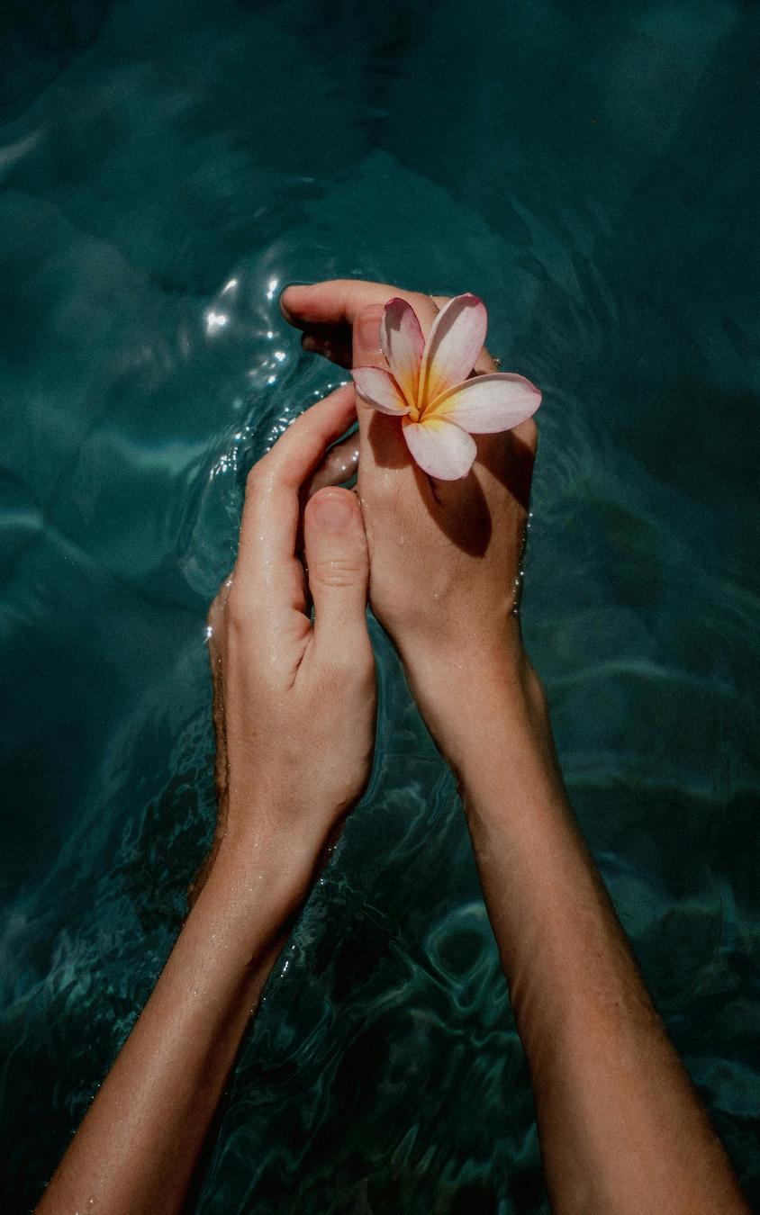 How To Make Hands Look Younger