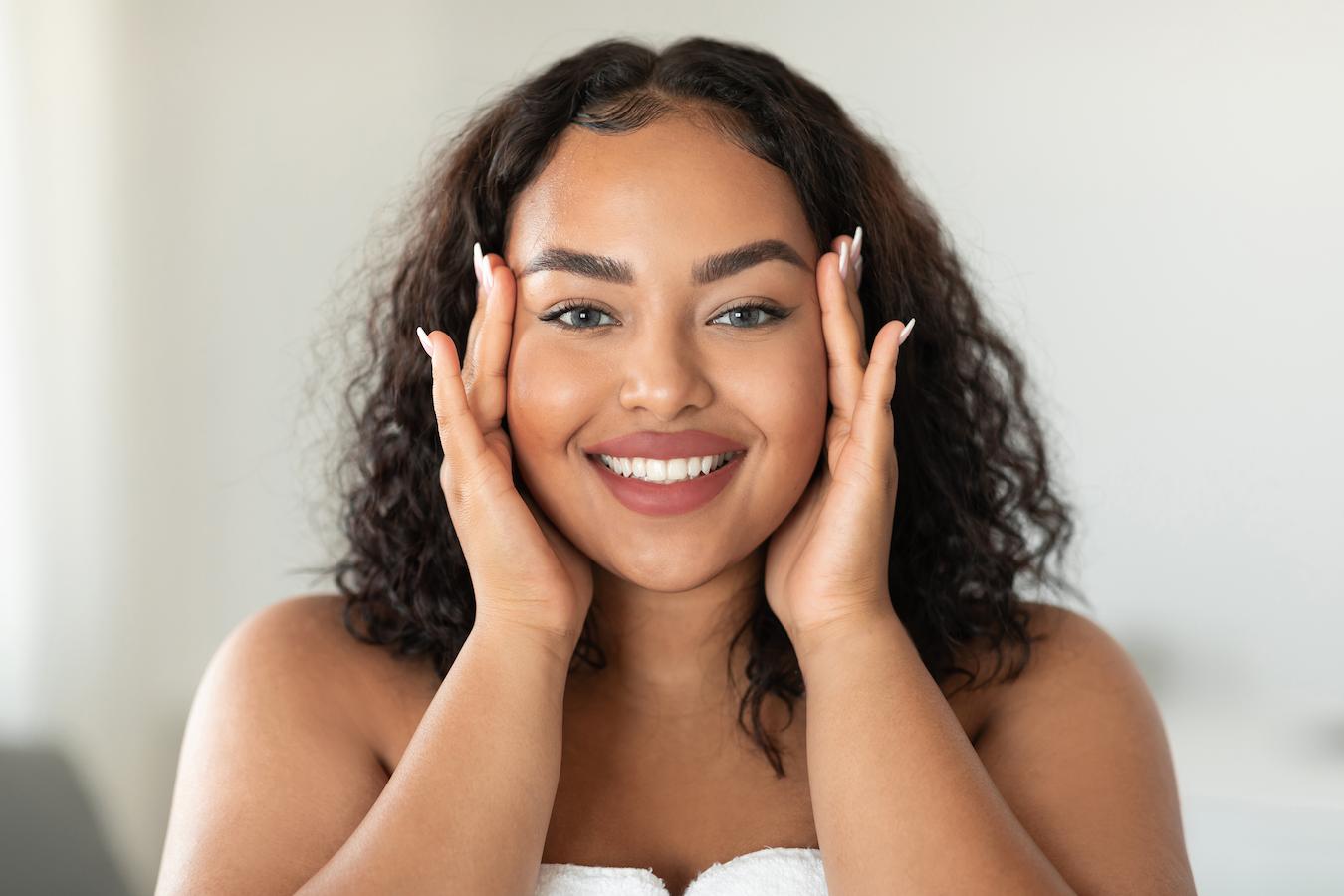 8 Ways to Plump Your Skin Naturally